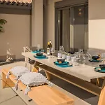 Avgi Luxury *