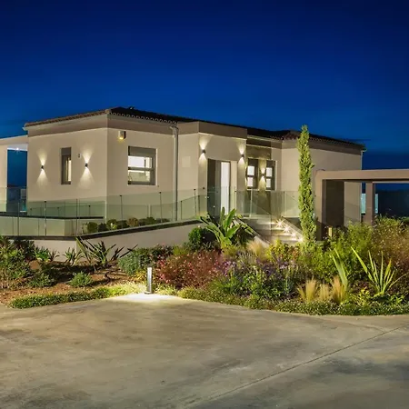 Helios Luxury Villas * Svoronata