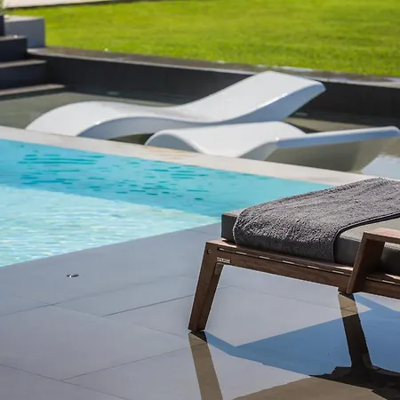 Βίλα Avgi Luxury Σβορωνάτα