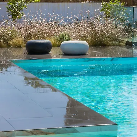 Avgi Luxury Σβορωνάτα