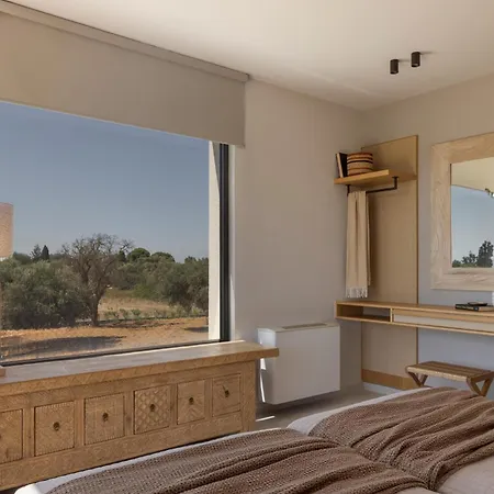 Helios Luxury Villas *